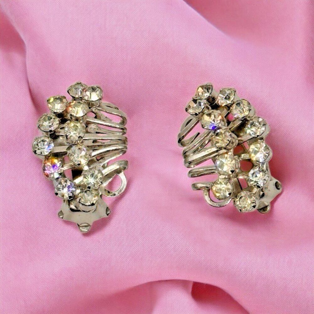 Vintage Rhinestone Clip-On Earrings Silvertone Fan Spray Design Sparkly Retro